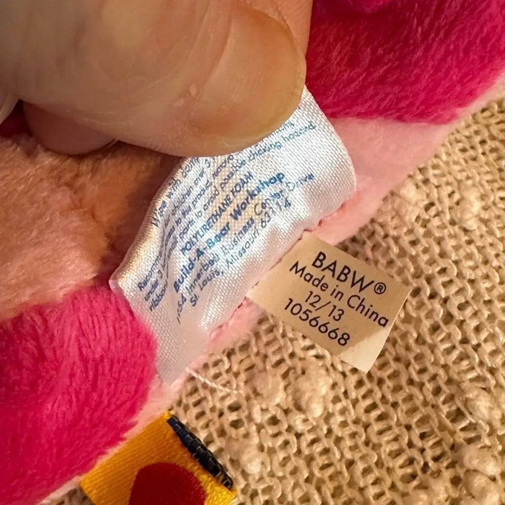 BUILD A BEAR Small Frys Foldable Pink Heart Plush Bed